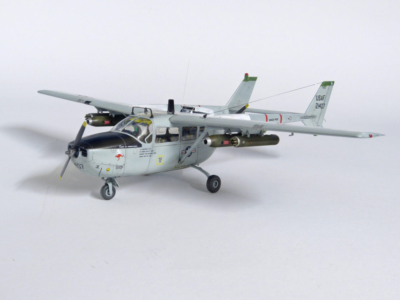 京商 セスナ177カージナル 電動飛行機 Yahoo!オークション - 少し組立