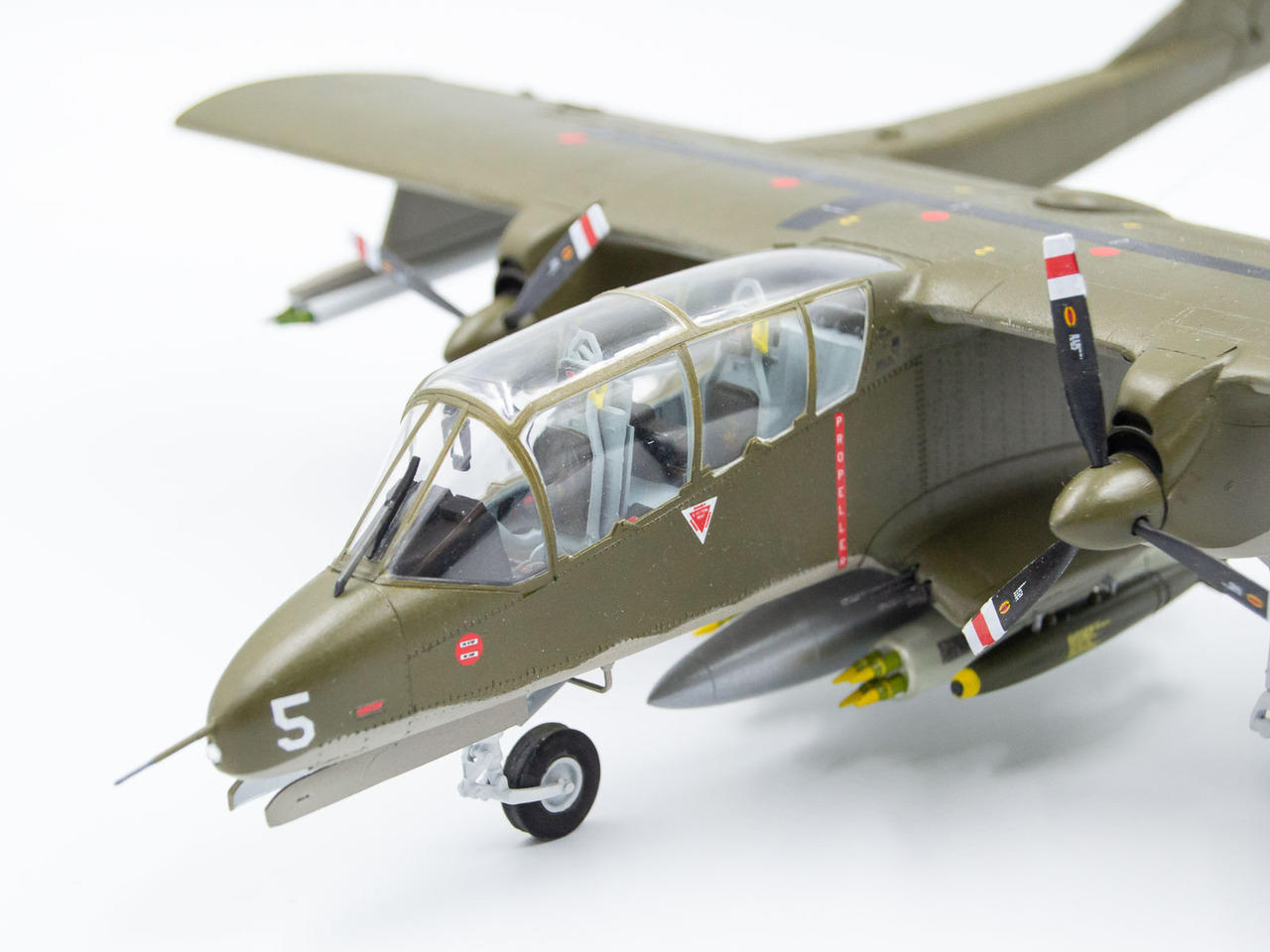 1/48 ICM OV-10A Bronco US Attack Aircraft Plastic Model Kit