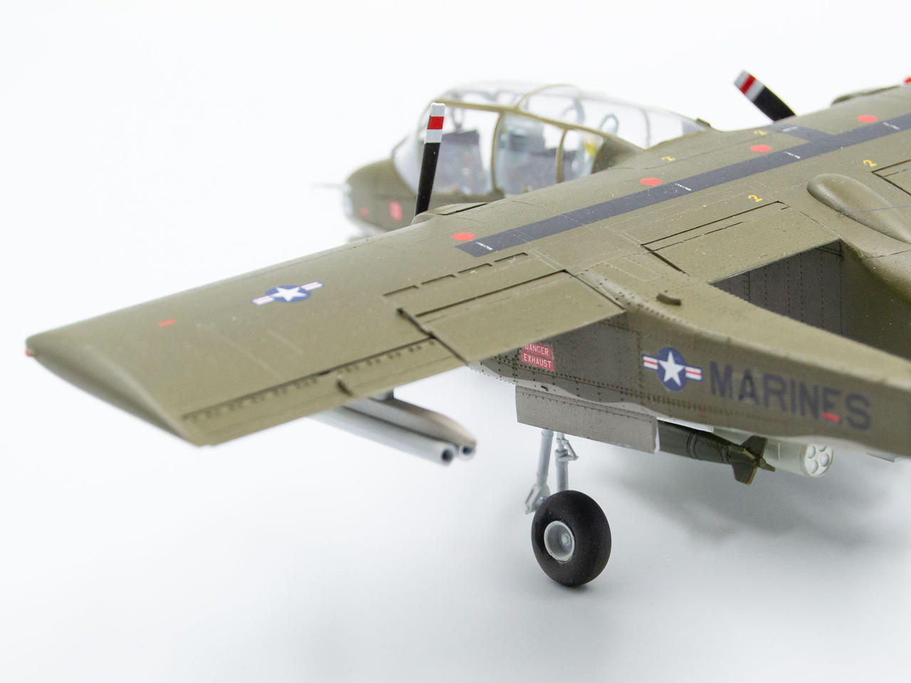 1/48 ICM OV-10A Bronco US Attack Aircraft Plastic Model Kit