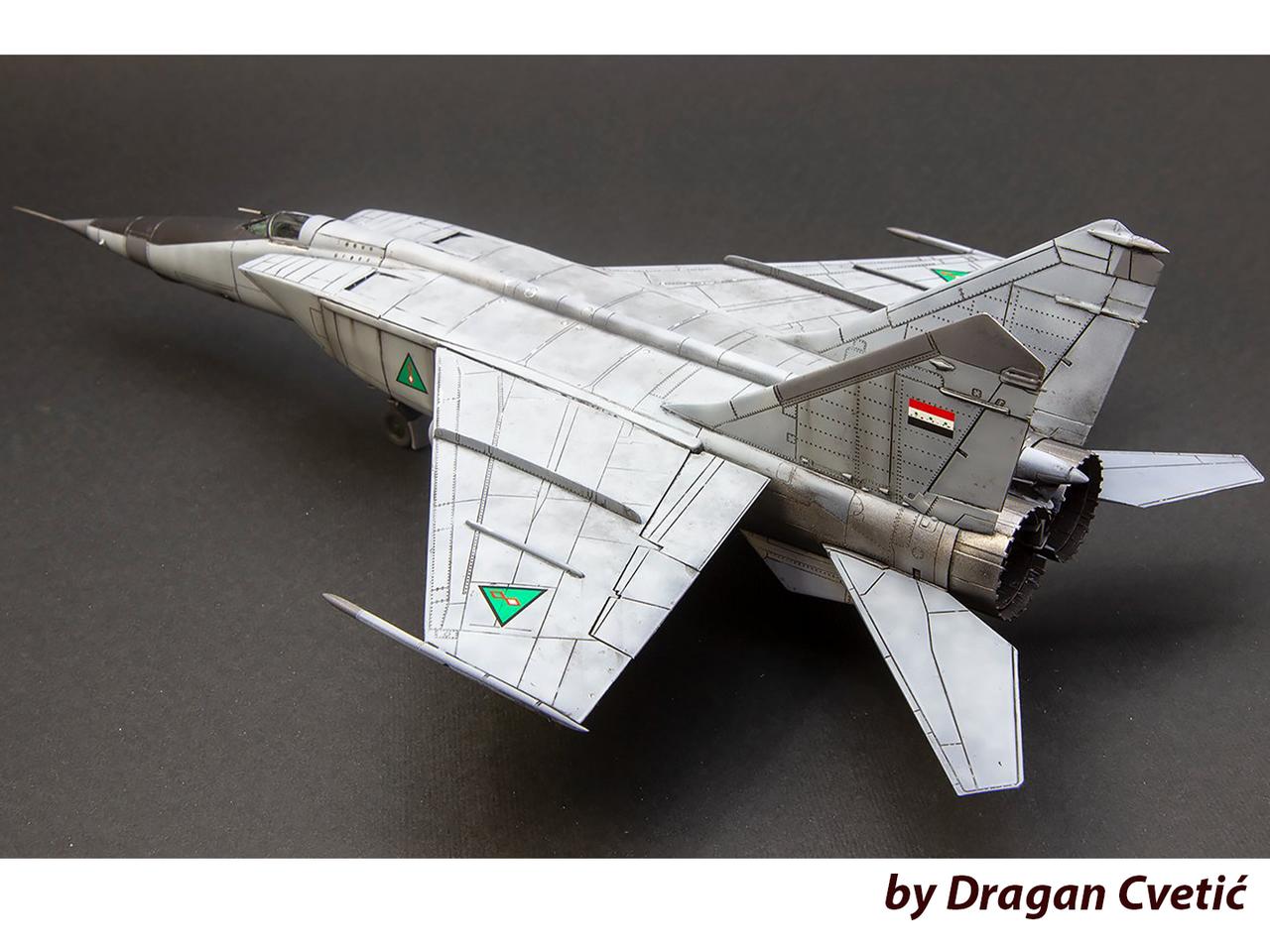 1/72 ICM MiG-25 RB, Soviet Reconnaissance Plane - Squadron.com