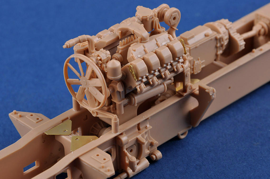 1/35 Hobby Boss Russian BAZ-64022 with 5P85TE2 TEL S-400