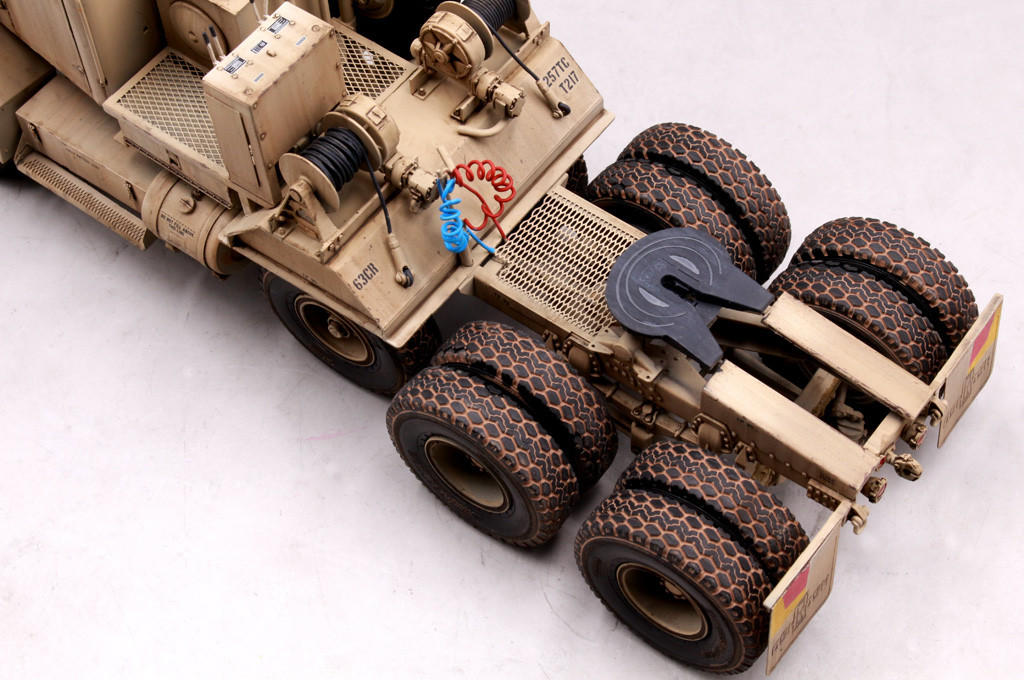 1/35 Hobby Boss M911 C-HET w/m747 Heavy Equipment Semi