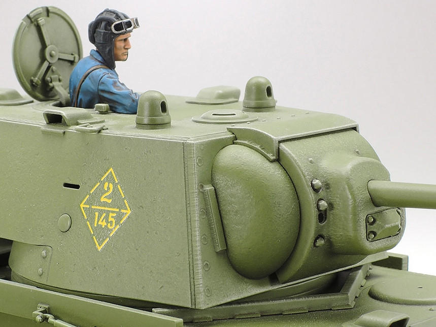 1/35 Tamiya Russian KV-1 1941 Early Plastic Model Kit