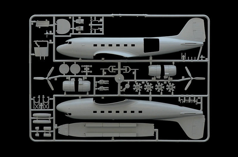 1/72 Italeri C47 Skytrain (Dakota) Aircraft - Squadron.com