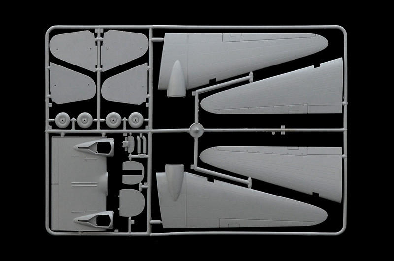 Dotelina　マルコ 1/72 Italeri C47 Skytrain (Dakota) Aircraft - Squadron.com