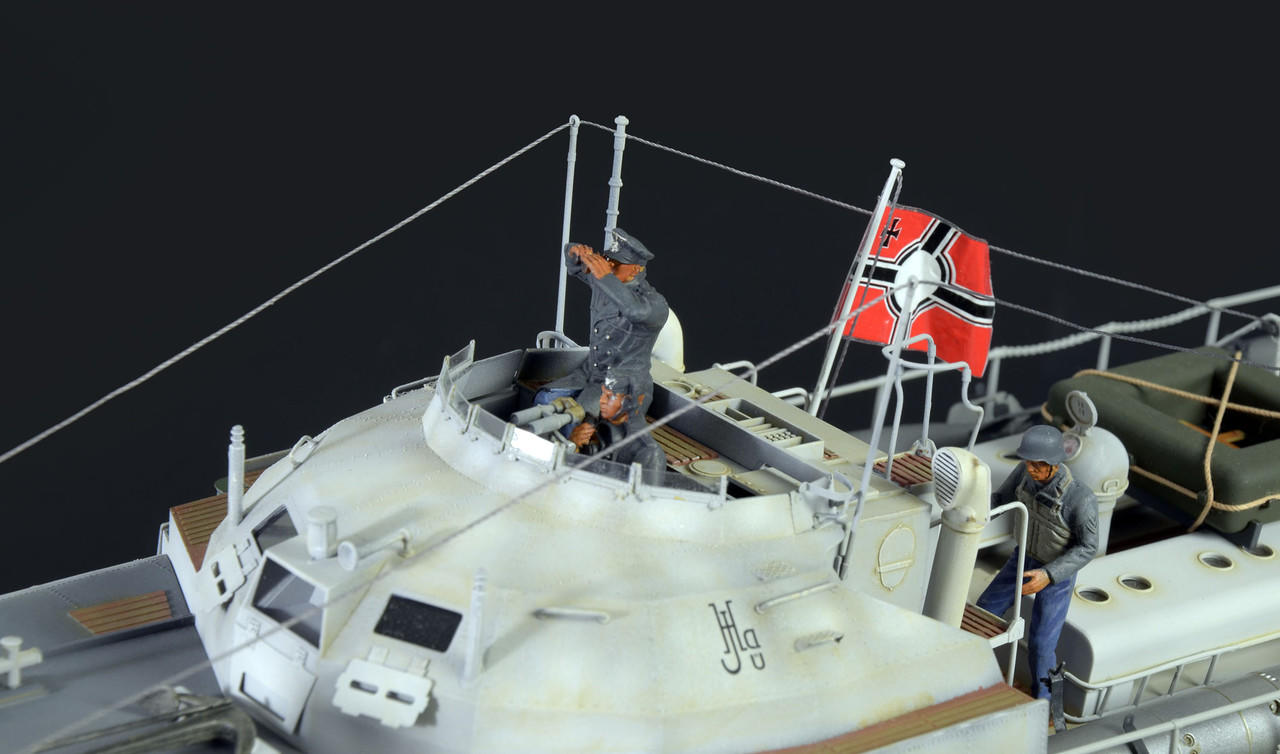 完成品　Schnellboot S-100 Klasse シュネルボート Amazon.com: Italeri Schnellboot Typ S-100 : Arts, Crafts