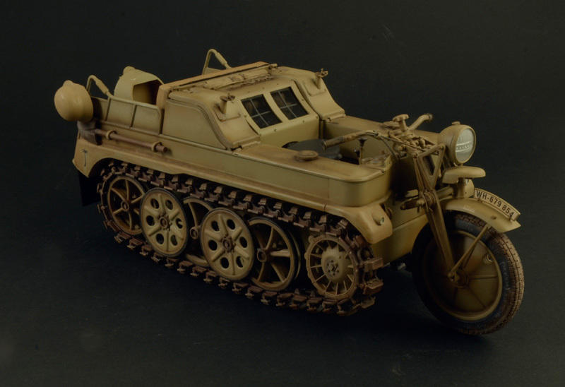 1/9 Italeri WWII SdKfz 2 Kleines Type HK101 German Kettenkrad
