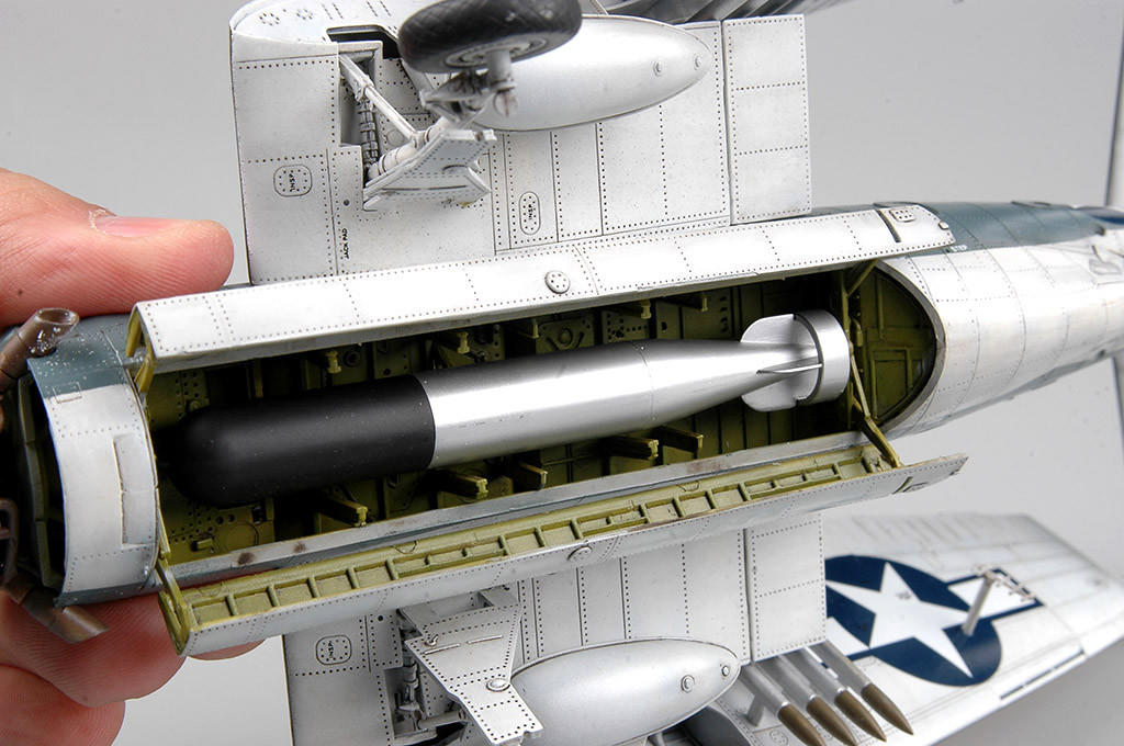 1/48 Hobby Boss TBM-3 Avenger Torpedo Bomber - Squadron.com