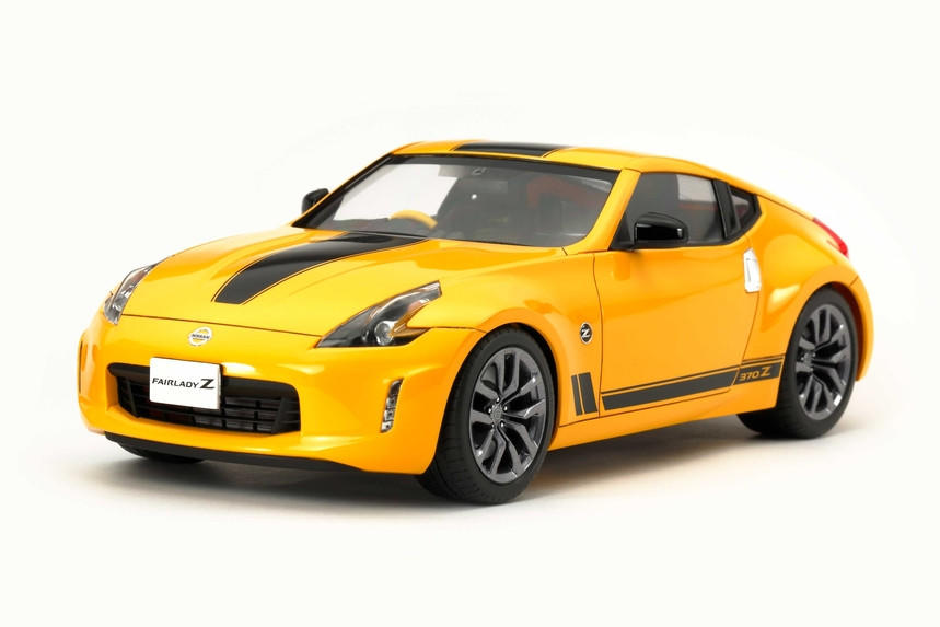 ニッサン　フェアレディZ (370Z)（1/24組立完成品） 1/24 NISSAN 370Z | TAMIYA