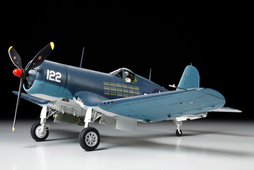 世界有名な 1/32 F4U1A Corsair Fighter - Squadron.com 模型+プラモデル