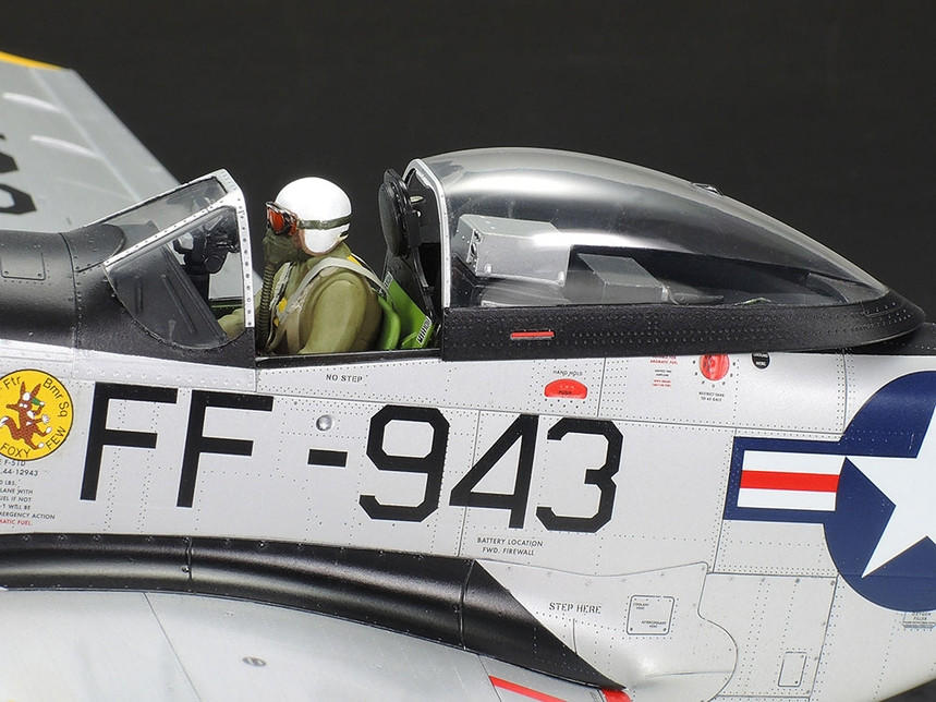 1/32 F51D Mustang Fighter Korean War - Squadron.com