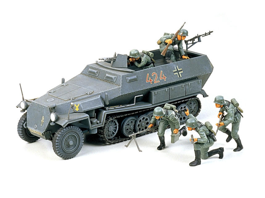 1/35 Tamiya German Hanomag SdKfz251/1 Halftrack Plastic Model Kit