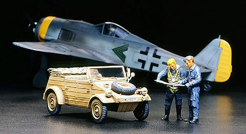 Maquette Militaire Kubelwagen Maquette Tamiya Kubelwagen Typ 82 D.A.K - Échelle 1/35 - Véhicule