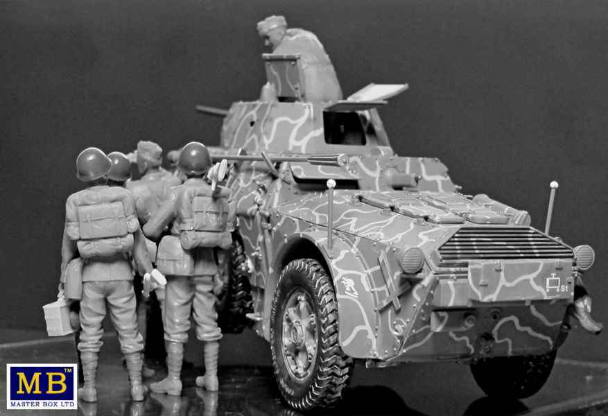 1/35 Master Box WWII Italian Military Crew (x5) - Squadron.com