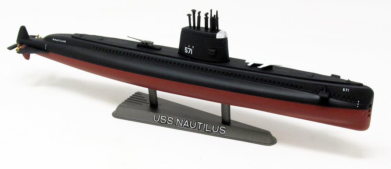 1/300 Atlantis Models USS Nautilus Submarine Plastic Model Kit