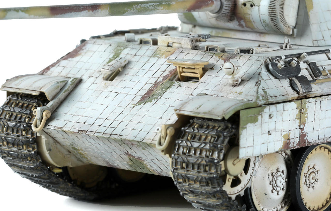 1/35 Meng SdKfz 171 Panther Ausf A Early German Medium Tank