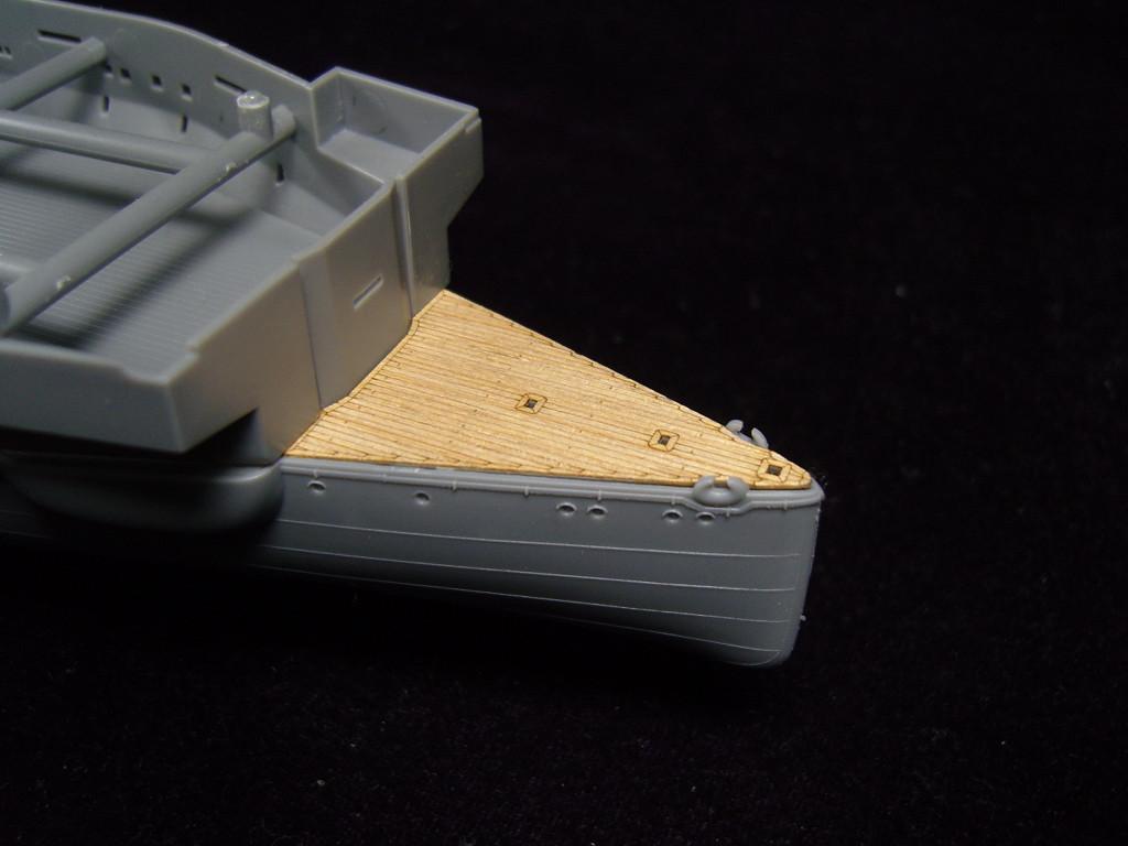 1/350 Artwox IJN Carrier Battleship Ise Wood Deck - Squadron.com