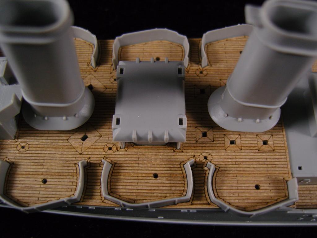 1/350 Artwox USS San Francisco CA-38 1942 Wood Deck - Squadron.com