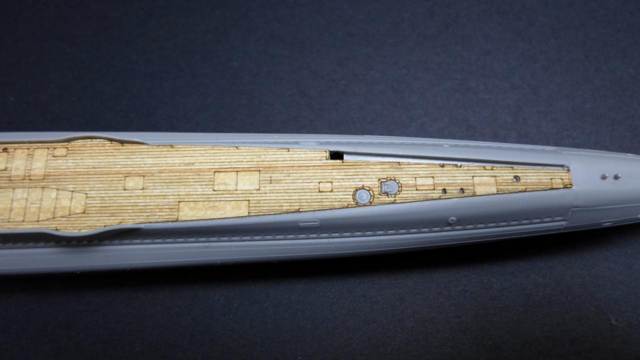 1/350 Artwox Japanese Navy Submarine I-27 Wood Deck - Squadron.com