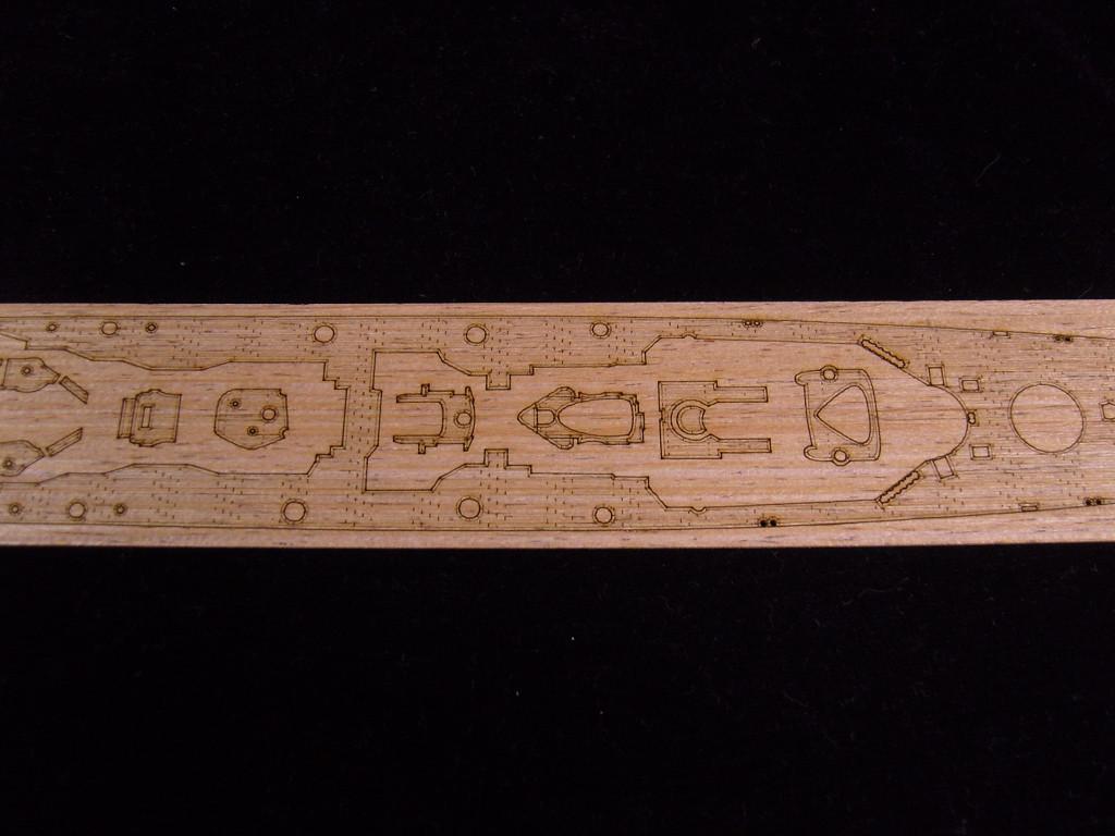 1/700 Artwox DKM Prinz Eugen 1945 Wood Deck - Squadron.com