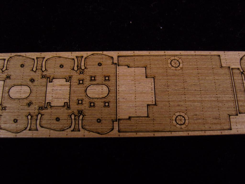 1/700 Artwox USS Astoria CA-34 Wood Deck - Squadron.com