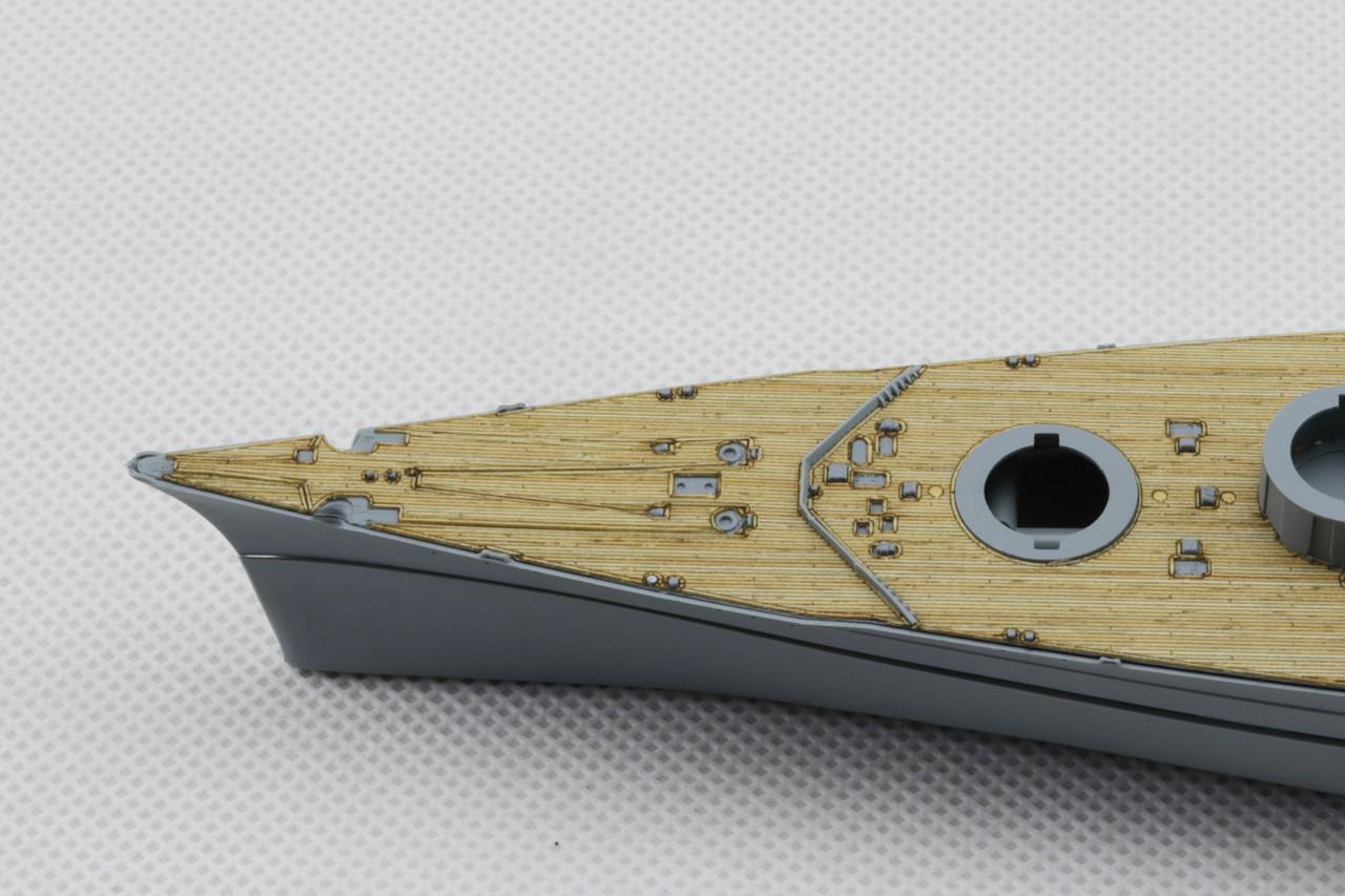 1/700 Bluewox German Battleship Bismarck 1941 Wood Deck - Squadron.com