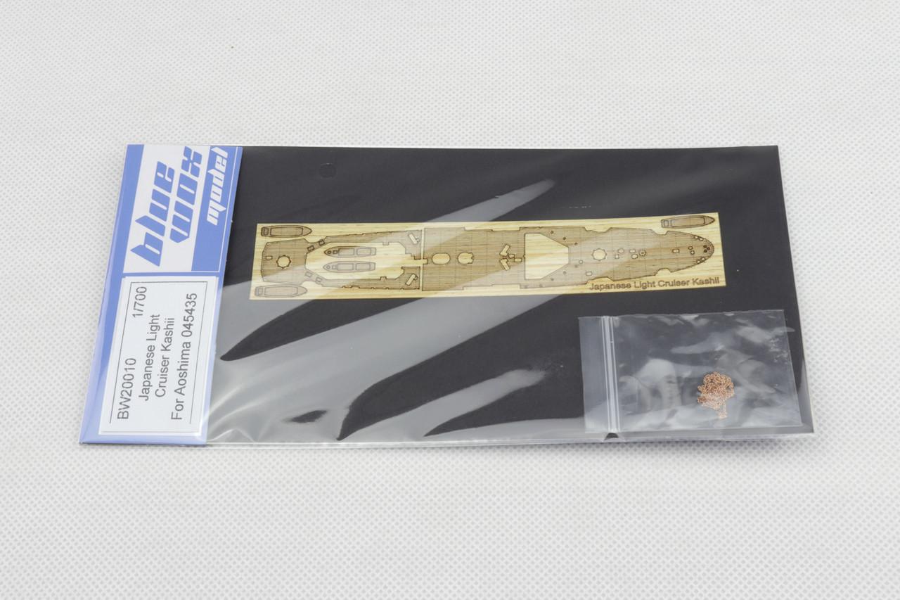 1/700 Bluewox Japanese Light Cruiser Kashii Wood Deck - Squadron.com