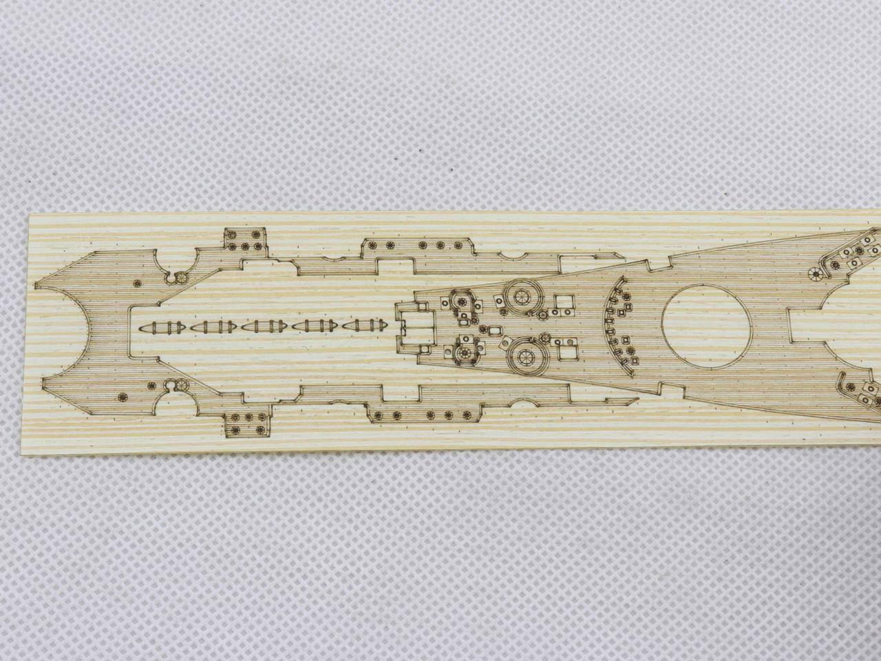 1/700 Bluewox USS Missouri BB-63 Wood Deck - Squadron.com