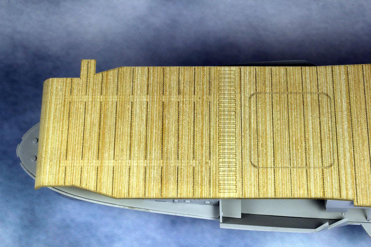 1/200 Artwox USS Hornet CV-8 Wood Deck - Squadron.com