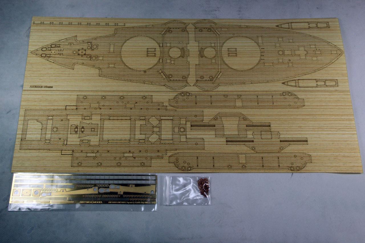 1/200 Artwox Japanese Battleship Mikasa 1905 Wood Deck - Squadron.com
