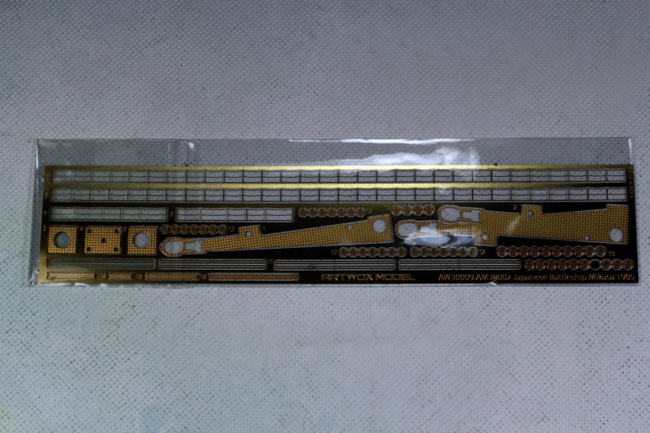 1/200 Artwox Japanese Battleship Mikasa 1905 Wood Deck
