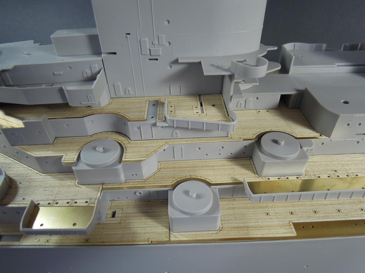 1/200 Artwox USS Missouri BB-63/with PE Wood Deck (Blue