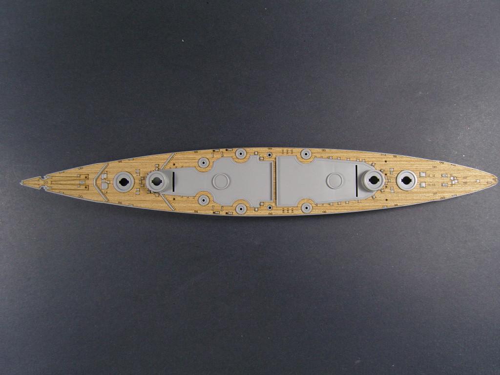 1/700 Artwox DKM Bismarck Wooden Deck (a) - Squadron.com