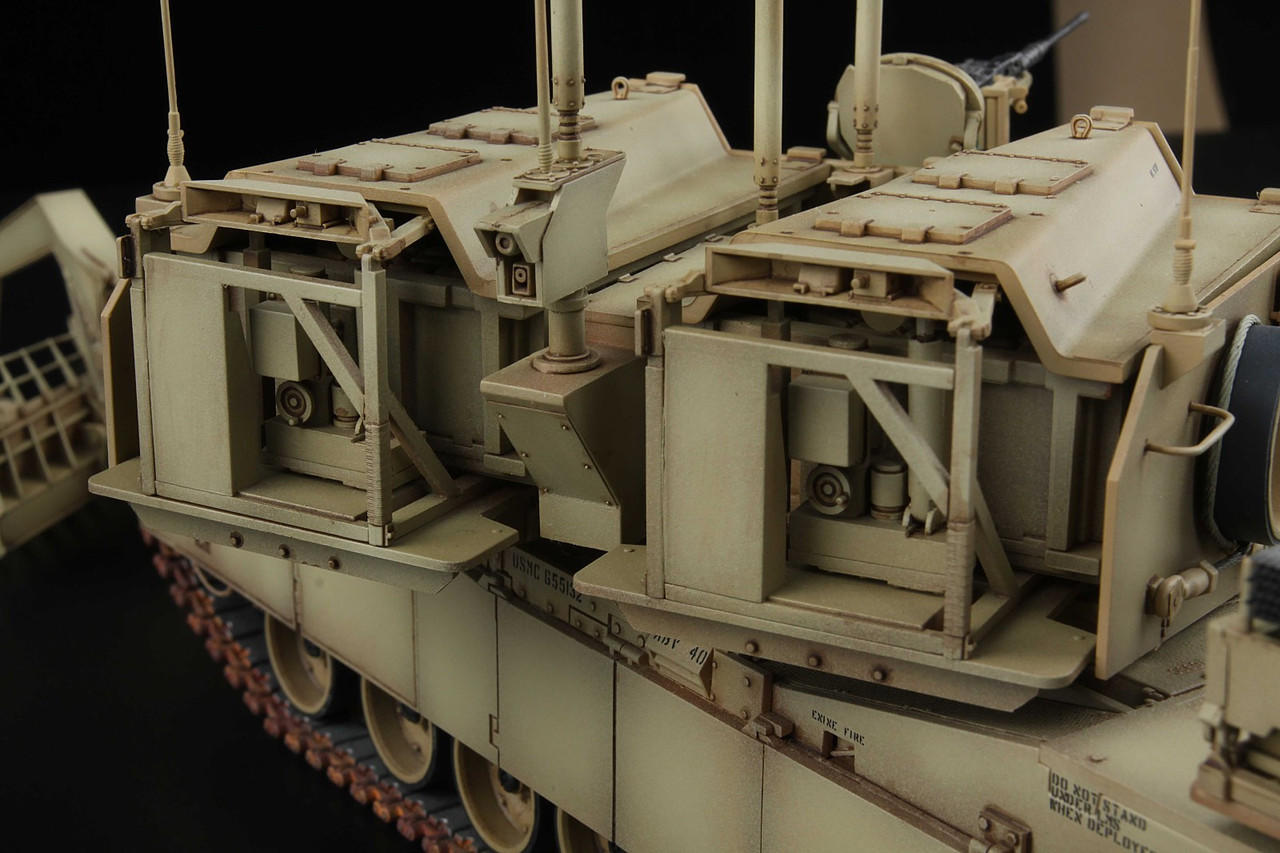 1/35 Ryefield Model M1 Assault Breacher Vehicle - Squadron.com
