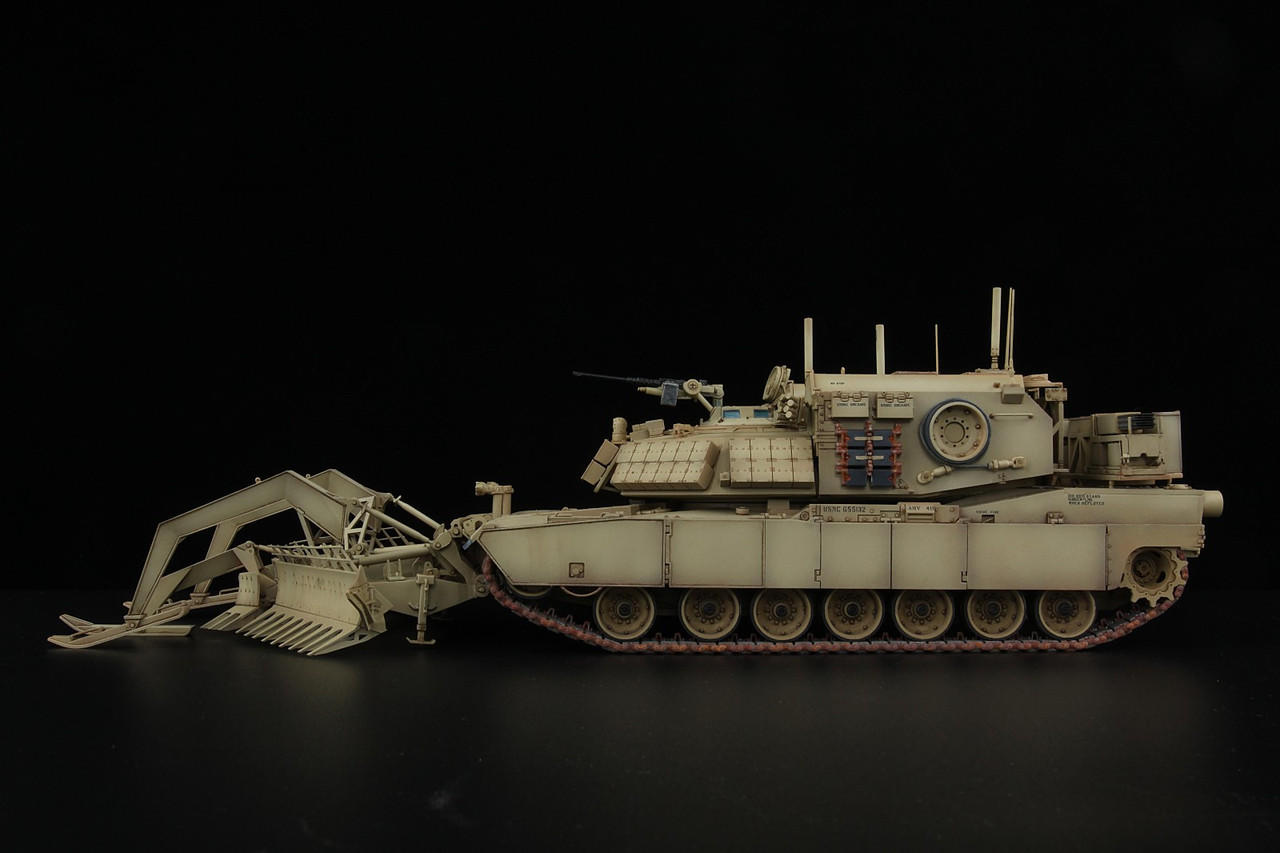 その他 M1 ASSAULT BREACHER VEHICLE 1/35 RYE FIELD MODEL 1/35 U.S. ARMY M1 ASSAULT BREACHER VEHICLE