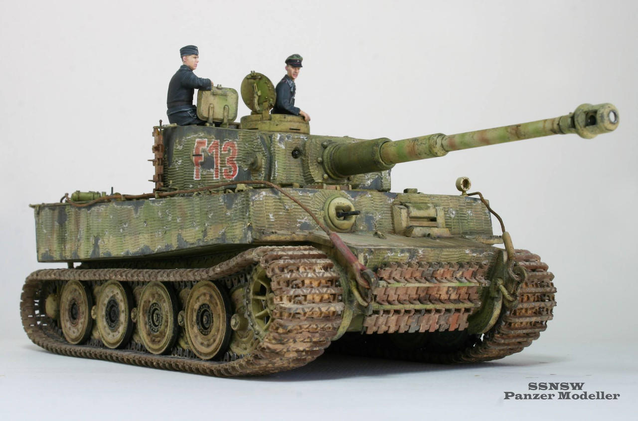 1/35 Ryefield Model Tiger I Gruppe Fehrmann Field - Squadron.com