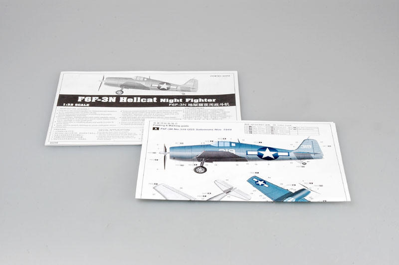 1/32 Trumpeter F6F-3N Hellcat Fighter - Squadron.com