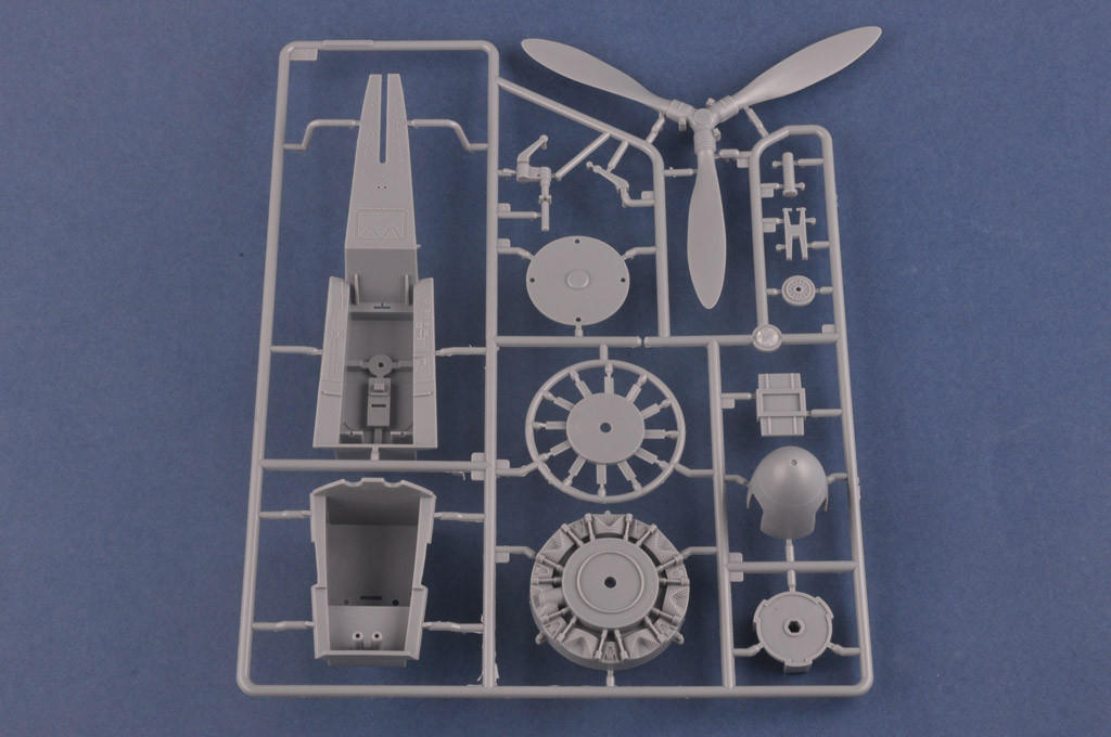 1/18 Hobby Boss Focke-Wulf Fw 190A-8 - HY81803 - Squadron.com