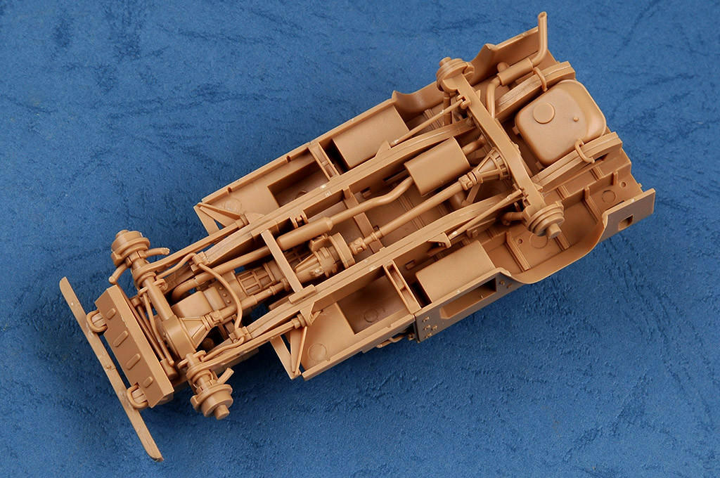1/35 Hobby Boss Defender XD Wolf W.M.I.K. - HY82446 - Squadron.com