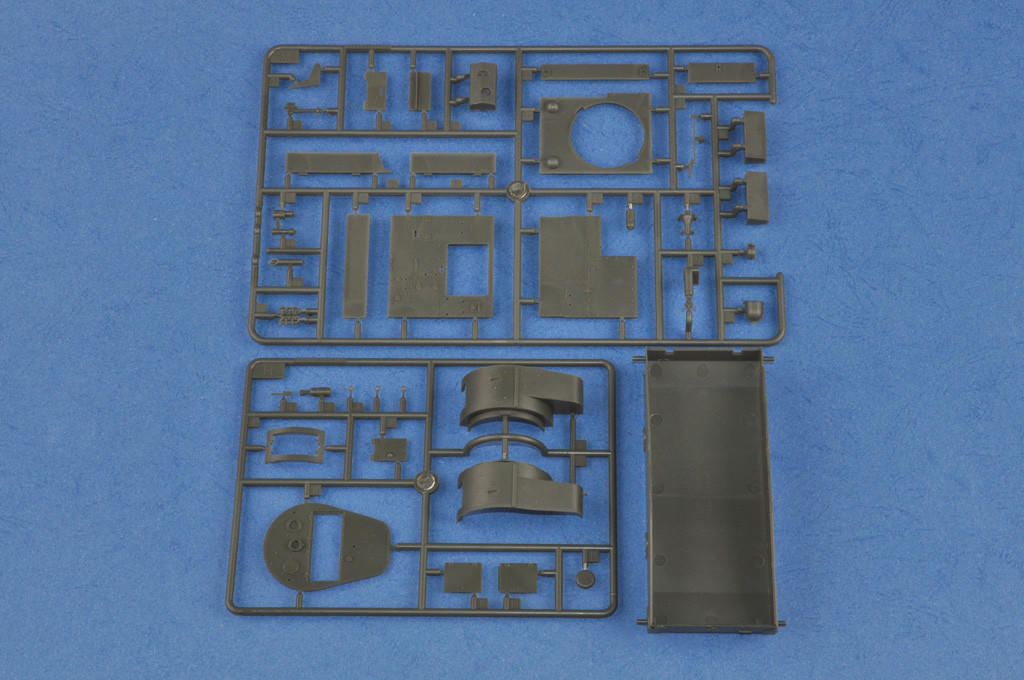 1/35 Hobby Boss Soviet OT-130 Flame Thrower Tank - HY82498