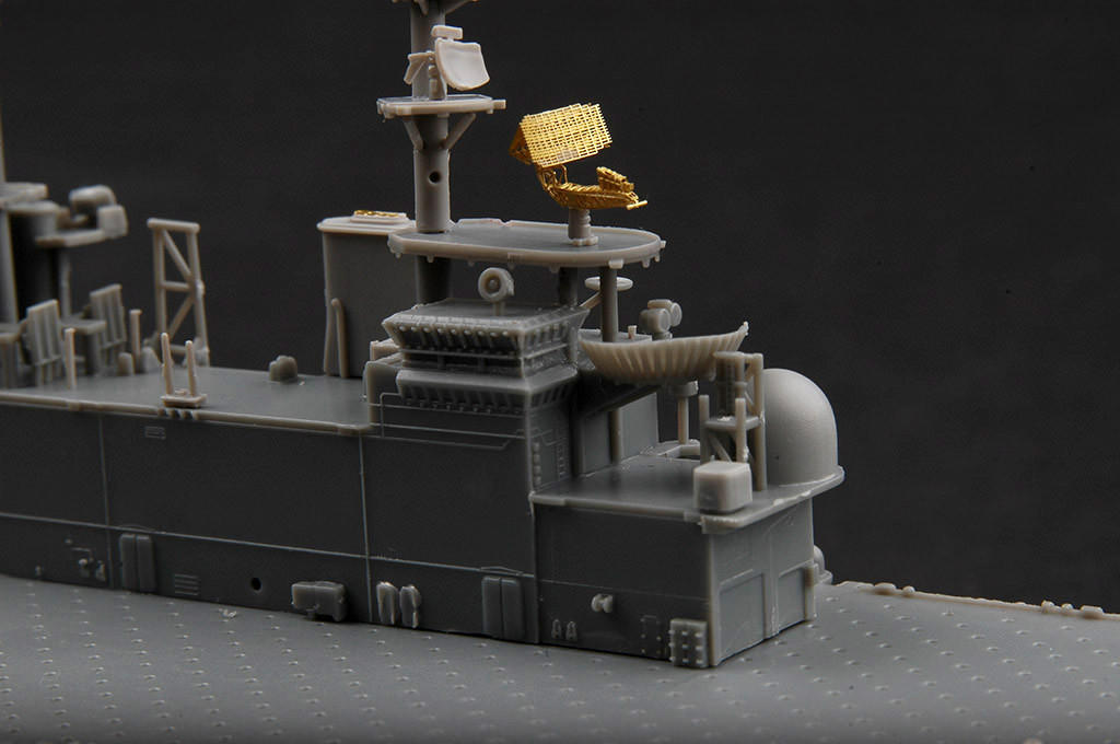 1/700 Hobby Boss USS Boxer LHD-4 - HY83405 - Squadron.com