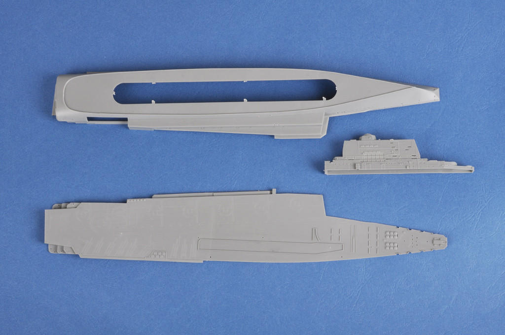 1/700 Hobby Boss Soviet Aircraft Carrier Baku - HY83416 - Squadron.com