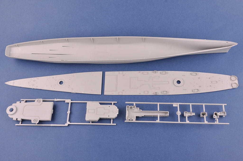 1/350 Hobby Boss USS Hawaii CB-3 - HY86515 - Squadron.com