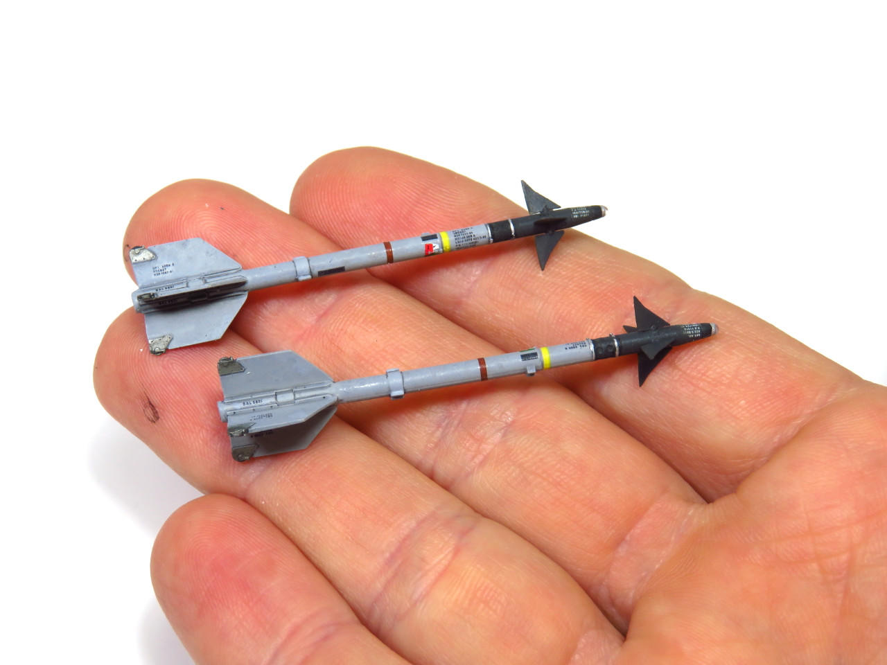 1/48 Eduard AIM9M/L Sidewinder (PE & Resin) - Squadron.com