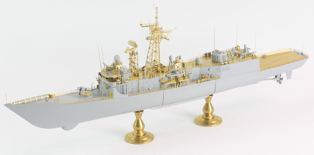 330px-USS_Hawes_FFG-53.jpg