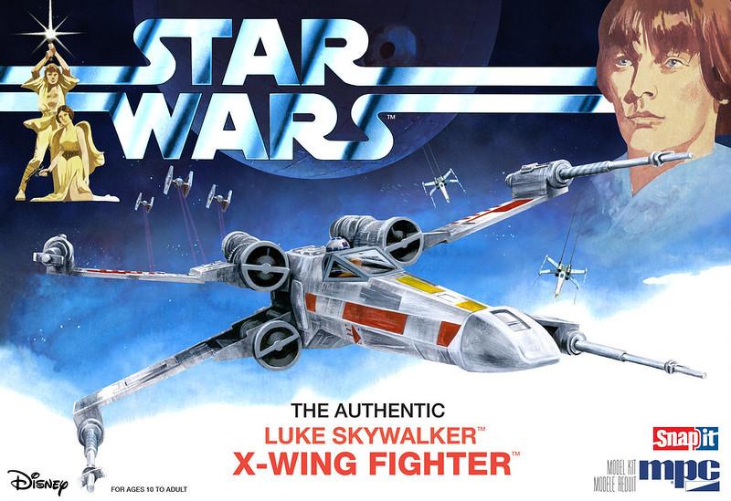 特撮 amt X-WING Fighter Plus Pack X-wing Fighter Flight Display 1/43 Plastic AMT/ERTL Model