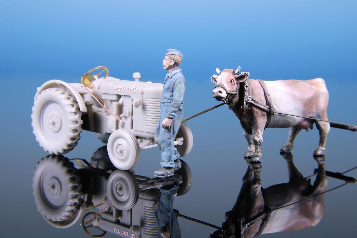 1/72 CMK Zetor 15 Czechoslovak Tractor Resin - Squadron.com
