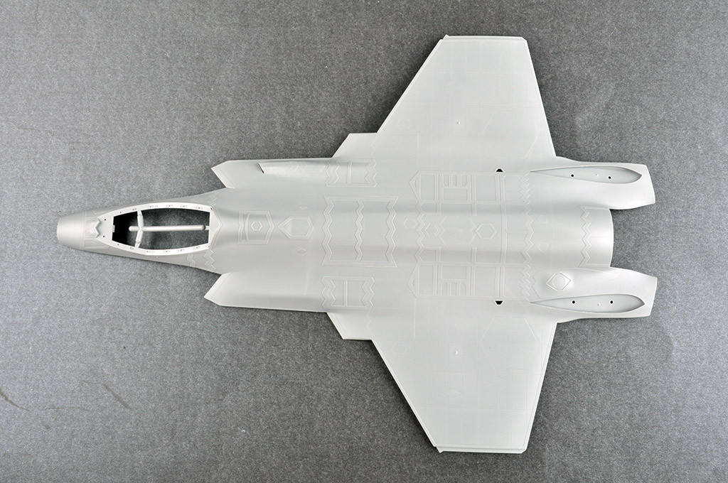 1/32 Trumpeter F-35C Lightning Plastic Model Kit - Squadron.com