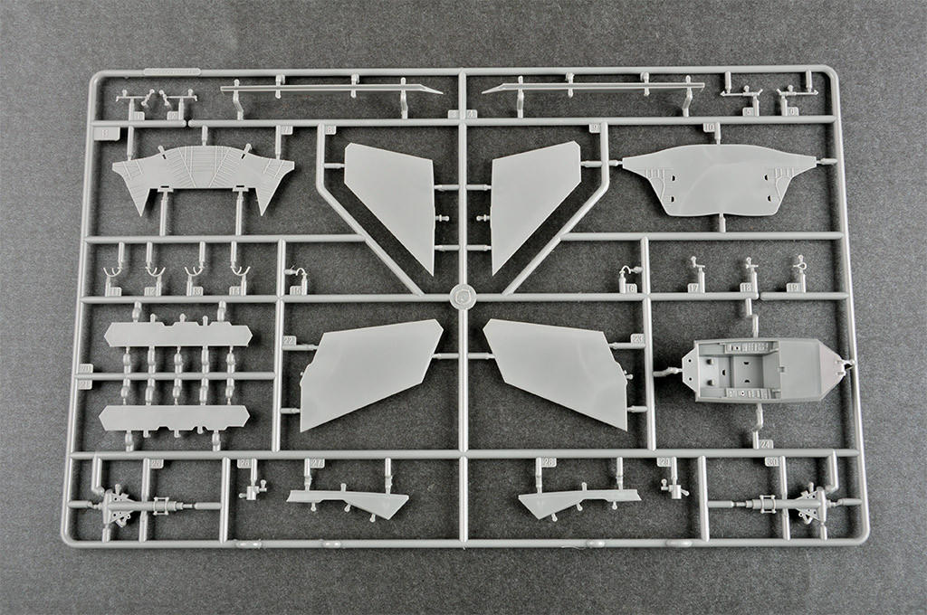 1/48 Trumpeter Chinese J-20 Mighty Dragon Beast Mode