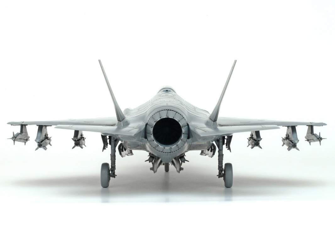 SUMA様非売品・未使用／F-35A LIGHTNING II 1/48スケール